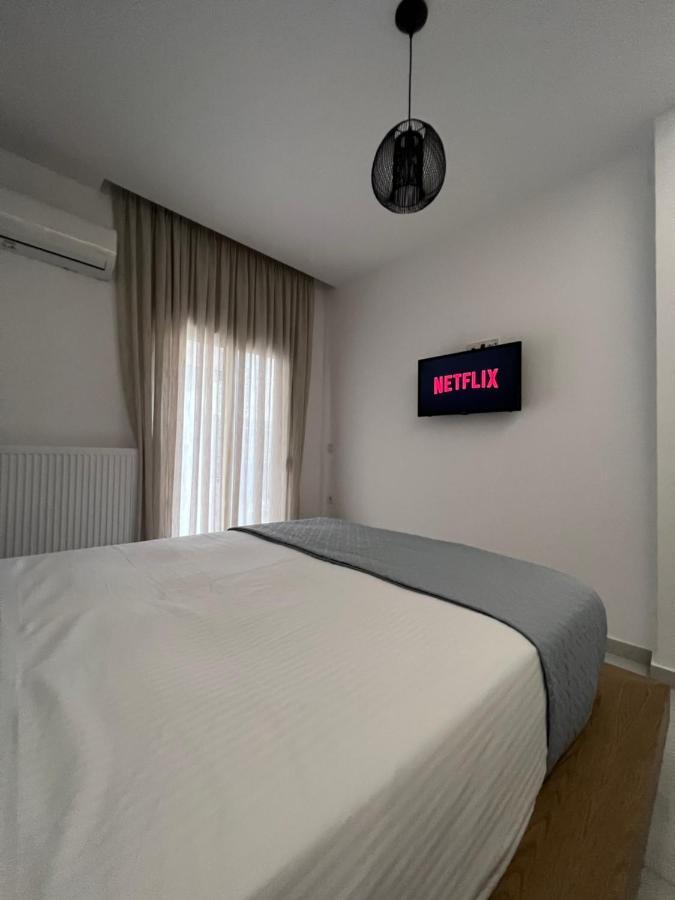 Modern Apartment Close To Airport With Gym And Bbq Iraklio Eksteriør bilde