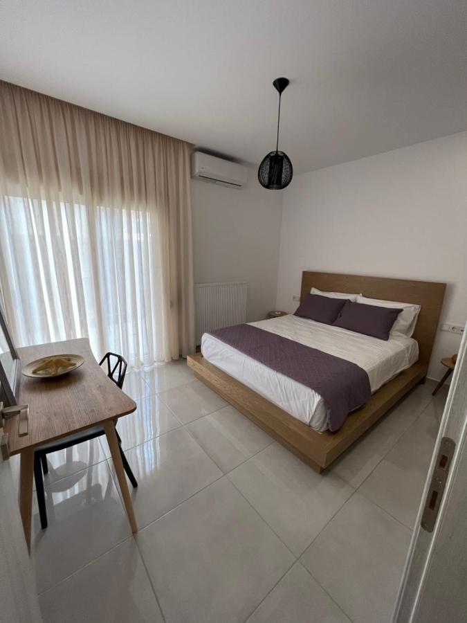 Modern Apartment Close To Airport With Gym And Bbq Iraklio Eksteriør bilde