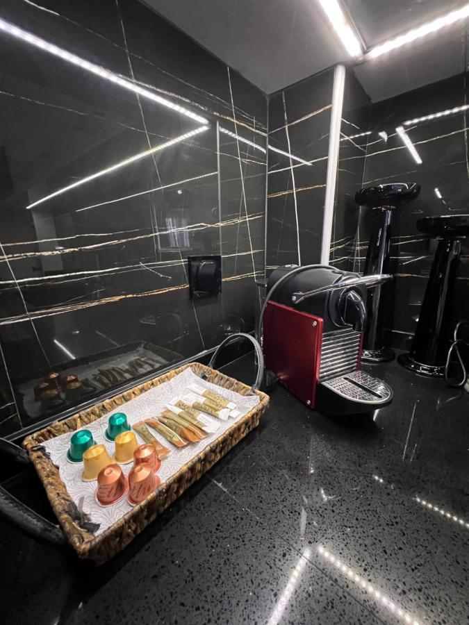 Modern Apartment Close To Airport With Gym And Bbq Iraklio Eksteriør bilde